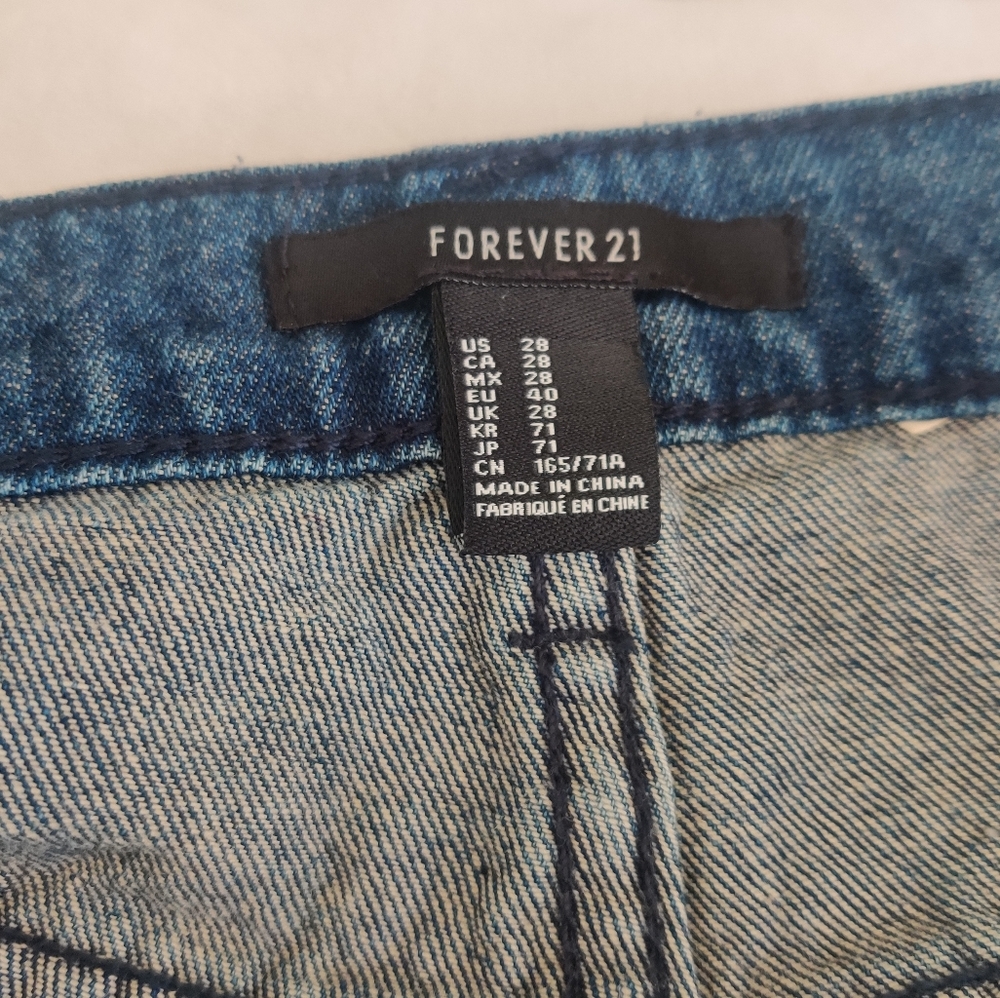 Forever21 High Rise Shorts - Picture 4 of 4